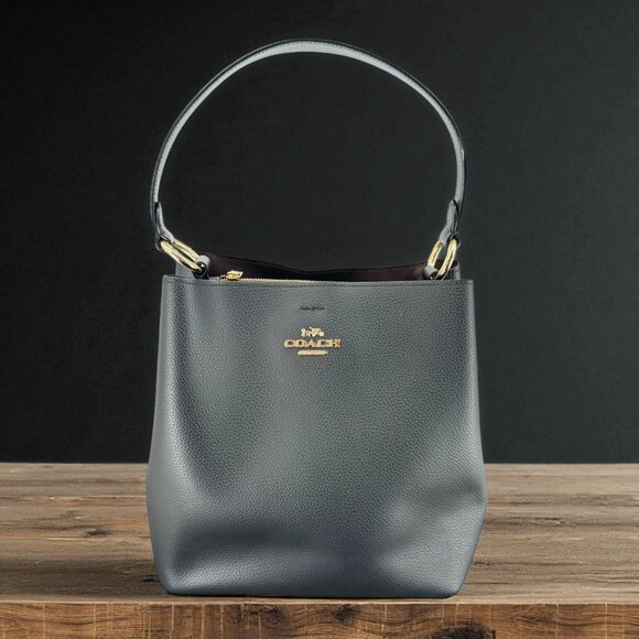 Coach Town Bucket Bag Purse Black Leather Gold Hardware 91122 J2181 Classic EUC - Picture 1 of 13